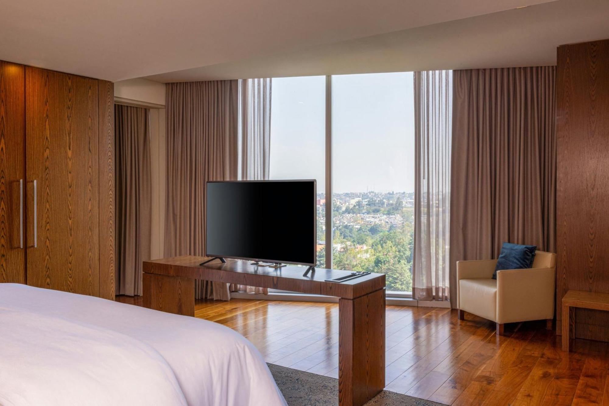 The Westin Santa Fe, Мехико Экстерьер фото
